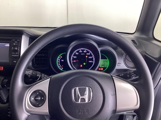 Ｎ－ＢＯＸ ＧＳＳパッケージ　Ｒカメラ　ドラレコ　ＣＤ　ＴＶ　ＥＴＣ　Ｗ電動ドア　Ｉストップ　ブレーキサポート　ダブルエアバック　サイドカーテンエアバック　点検記録簿　イモビ　前席シートヒーター　スマートキー＆プッシュスタート（21枚目）