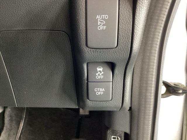 Ｎ－ＢＯＸ ＧＳＳパッケージ　Ｒカメラ　ドラレコ　ＣＤ　ＴＶ　ＥＴＣ　Ｗ電動ドア　Ｉストップ　ブレーキサポート　ダブルエアバック　サイドカーテンエアバック　点検記録簿　イモビ　前席シートヒーター　スマートキー＆プッシュスタート（24枚目）