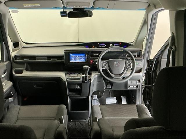 ステップワゴンスパーダ スパーダホンダセンシング　ドラレコ　ナビ　Ｒカメラ　ブルートゥース　盗難防止　助手席エアバッグ　Ｗパワスラ　記録簿有　地デジ　ＬＥＤライト　横滑り防止システム　オートエアコン　リアカメラ　ドライブレコーダー装着車　ＵＳＢ（2枚目）