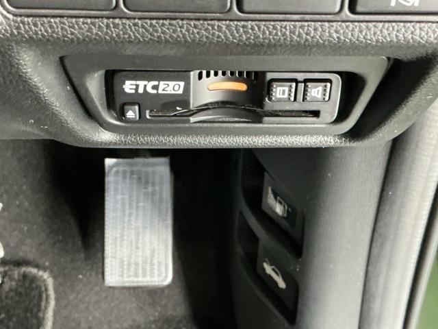 ステップワゴンスパーダ スパーダホンダセンシング　ドラレコ　ナビ　Ｒカメラ　ブルートゥース　盗難防止　助手席エアバッグ　Ｗパワスラ　記録簿有　地デジ　ＬＥＤライト　横滑り防止システム　オートエアコン　リアカメラ　ドライブレコーダー装着車　ＵＳＢ（14枚目）