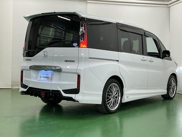 ステップワゴンスパーダ スパーダ・クールスピリットホンダセンシング　ドラレコ　ナビ　Ｒカメラ　ブルートゥース　サイドエアバック　スマートキ　左右電動スライドドア　バックモニタ　地ＴＶ　三列シート　ＵＳＢ　助手席エアバッグ　ドライブレコーダ　ＡＡＣ　横滑り防止機能（8枚目）