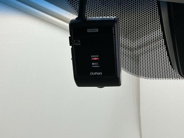 ステップワゴンスパーダ スパーダ・クールスピリットホンダセンシング　ドラレコ　ナビ　Ｒカメラ　ブルートゥース　サイドエアバック　スマートキ　左右電動スライドドア　バックモニタ　地ＴＶ　三列シート　ＵＳＢ　助手席エアバッグ　ドライブレコーダ　ＡＡＣ　横滑り防止機能（13枚目）