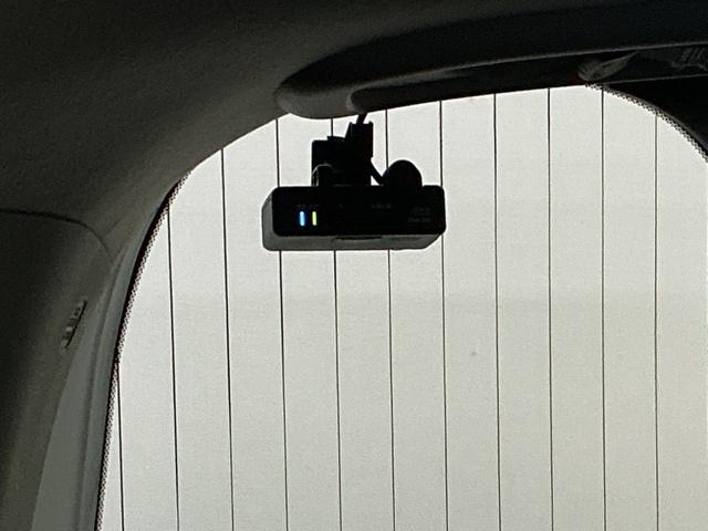 ステップワゴンスパーダ スパーダ・クールスピリットホンダセンシング　ドラレコ　ナビ　Ｒカメラ　ブルートゥース　サイドエアバック　スマートキ　左右電動スライドドア　バックモニタ　地ＴＶ　三列シート　ＵＳＢ　助手席エアバッグ　ドライブレコーダ　ＡＡＣ　横滑り防止機能（14枚目）