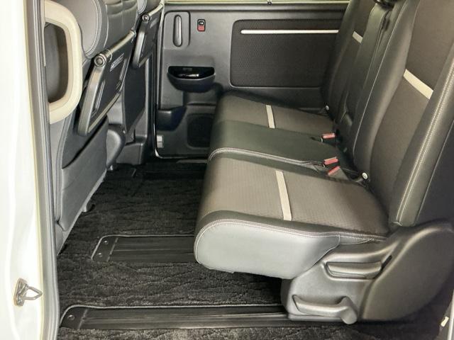 ステップワゴンスパーダ スパーダ・クールスピリットホンダセンシング　ドラレコ　ナビ　Ｒカメラ　ブルートゥース　サイドエアバック　スマートキ　左右電動スライドドア　バックモニタ　地ＴＶ　三列シート　ＵＳＢ　助手席エアバッグ　ドライブレコーダ　ＡＡＣ　横滑り防止機能（62枚目）