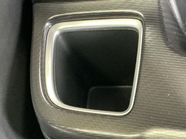 ステップワゴンスパーダ スパーダ・クールスピリットホンダセンシング　ドラレコ　ナビ　Ｒカメラ　ブルートゥース　サイドエアバック　スマートキ　左右電動スライドドア　バックモニタ　地ＴＶ　三列シート　ＵＳＢ　助手席エアバッグ　ドライブレコーダ　ＡＡＣ　横滑り防止機能（69枚目）