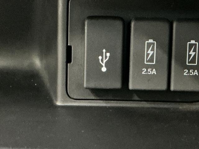 N-BOXカスタム L ドラレコ ナビ Rカメラ ブルートゥース 両席電動スライドドア Pソナー サイドエアバッグ Aストップ シートヒータ ベンチシート 点検記録簿 キーフリーシステム LEDライト リアカメ AC ETC(18枚目)