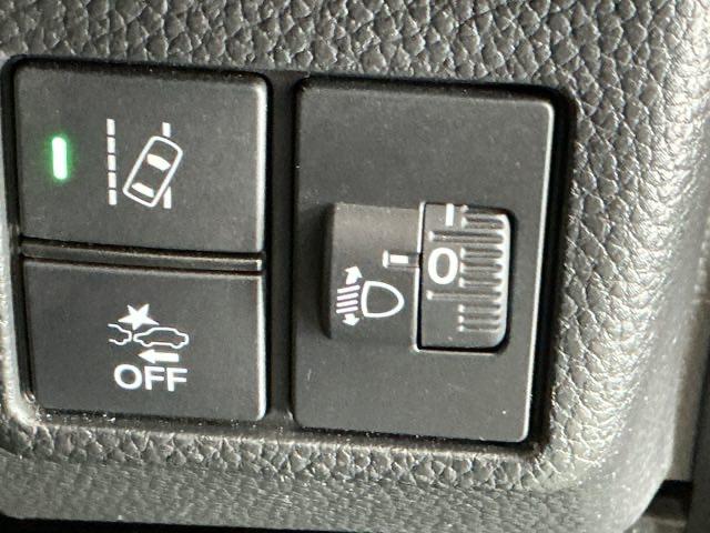 N-BOXカスタム L ドラレコ ナビ Rカメラ ブルートゥース 両席電動スライドドア Pソナー サイドエアバッグ Aストップ シートヒータ ベンチシート 点検記録簿 キーフリーシステム LEDライト リアカメ AC ETC(58枚目)