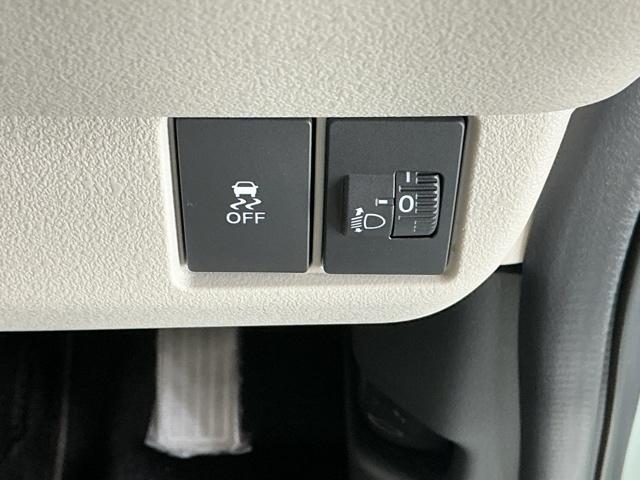 N-BOX ファッションスタイル ドラレコ ナビ Rカメラ ブルートゥース ソナー 盗難防止装置 スマートキ USBポート LEDランプ ETC バックモニター サイドカーテンエアバック ドライブレコーダー クルコン VSA ABS(29枚目)