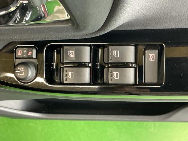 ピクシスジョイ ＳＳＡＩＩ　ナビ　Ｒカメラ　ブルートゥース　ＣＤ　エアバッグ　キーレス　横滑り防止装置　Ａストップ　ＡＡＣ　ＡＢＳ　衝突軽減ブレーキ　ＬＥＤヘッドライト　スマートキー　ターボ　バックモニター　ＥＴＣ　ＤＶＤ再生（62枚目）