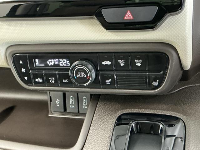 Ｎ－ＢＯＸ Ｌ　ナビ　Ｒカメラ　ブルートゥース　フルセグＴＶ　衝突回避支援ブレーキ　Ｉ－ＳＴＯＰ　クリソナ　ＰＷ　パワステ　Ｓヒーター　スマ－トキ－　Ｂカメ　地デジＴＶ　横滑り防止　ＥＴＣ車載器　整備記録簿　ＤＶＤ（15枚目）