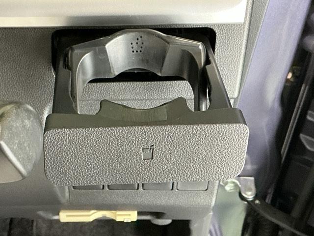 タント カスタムRSトップエディションSAII ナビ Rカメラ ブルートゥース フルセグTV 両側パワードア 前後誤発進抑制 地デジ キーフリーシステム ターボ スマートキー Bカメラ ETC DVD再生 盗難防止システム パワステ Wエアバック(16枚目)