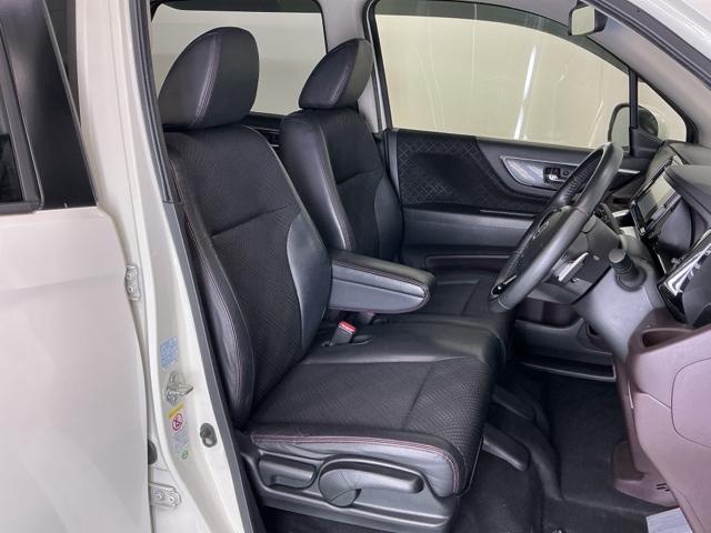 N-WGNカスタム G・ターボパッケージ Rカメラ ブルートゥース CD ETC 横滑り防止システム 追突被害軽減ブレーキ ECONモード WSRS イモビ USB入力 サイドエアバッグ オートクルーズ メンテナンスノート キーフリー ABS(20枚目)