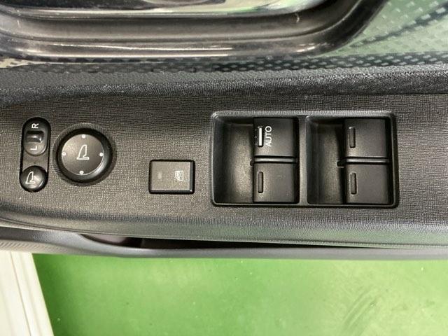 N-WGNカスタム G・ターボパッケージ Rカメラ ブルートゥース CD ETC 横滑り防止システム 追突被害軽減ブレーキ ECONモード WSRS イモビ USB入力 サイドエアバッグ オートクルーズ メンテナンスノート キーフリー ABS(65枚目)