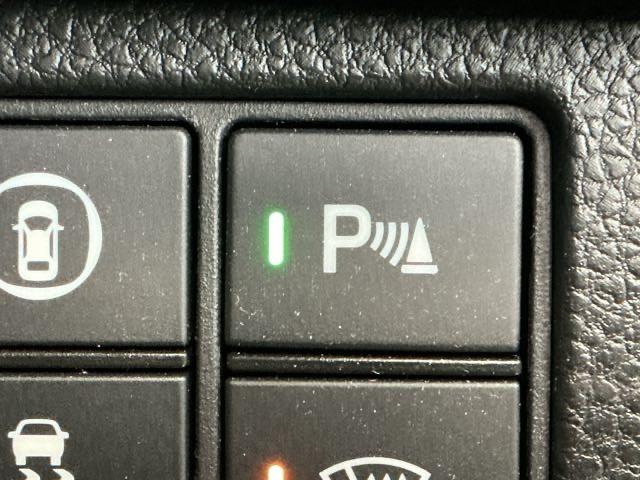 ヴェゼル e:HEVZ ナビ Rカメラ ブルートゥース フルセグ 衝突回避支援ブレーキ機能 スマキ Pトランク フルオートエアコン エアバッグ 両席エアバック 記録簿付 パワーウィンドウ LEDランプ ソナー クルーズC(22枚目)