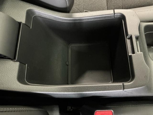 ヴェゼル e:HEVZ ナビ Rカメラ ブルートゥース フルセグ 衝突回避支援ブレーキ機能 スマキ Pトランク フルオートエアコン エアバッグ 両席エアバック 記録簿付 パワーウィンドウ LEDランプ ソナー クルーズC(64枚目)