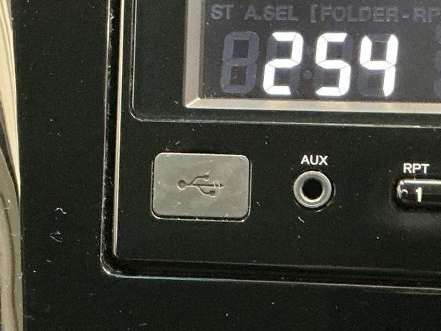 フィットハイブリッド Fパッケージ 運転席/助手席エアバッグ CD ABS 盗難警報装置 記録簿有り AUTOエアコン 助手席エアバック ECON 横滑り防止システム キーレスエントリー 運転席エアバック パワーステアリング(15枚目)