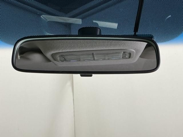 フィットハイブリッド Fパッケージ 運転席/助手席エアバッグ CD ABS 盗難警報装置 記録簿有り AUTOエアコン 助手席エアバック ECON 横滑り防止システム キーレスエントリー 運転席エアバック パワーステアリング(45枚目)