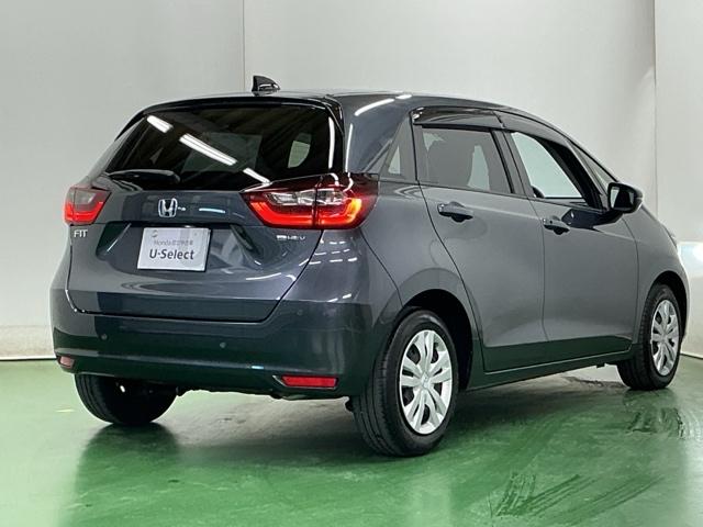 フィット e:HEVホーム ナビ Rカメラ ブルートゥース フルセグ 前後誤発進抑制機能 クリソナ 助手席エアバッグ 運転席エアバッグ アイドリングストップ LEDライト USB接続 バックカメラ ABS サイドエアバッグ(8枚目)