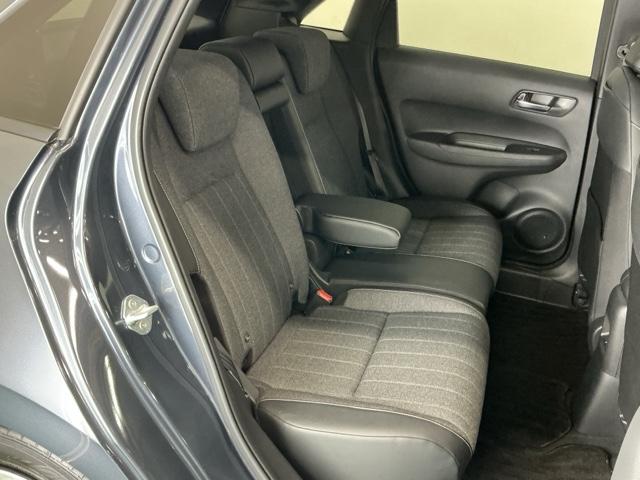 フィット e:HEVホーム ナビ Rカメラ ブルートゥース フルセグ 前後誤発進抑制機能 クリソナ 助手席エアバッグ 運転席エアバッグ アイドリングストップ LEDライト USB接続 バックカメラ ABS サイドエアバッグ(21枚目)