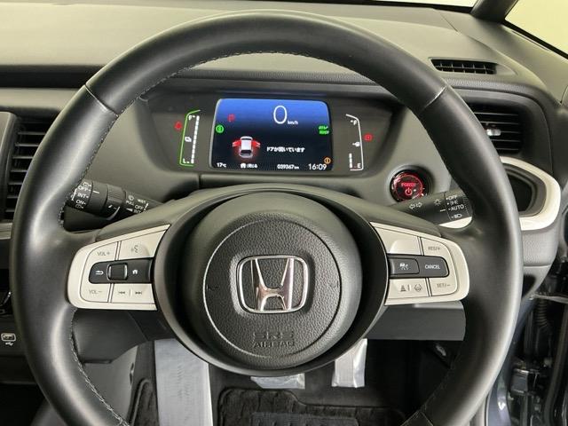 フィット e:HEVホーム ナビ Rカメラ ブルートゥース フルセグ 前後誤発進抑制機能 クリソナ 助手席エアバッグ 運転席エアバッグ アイドリングストップ LEDライト USB接続 バックカメラ ABS サイドエアバッグ(22枚目)