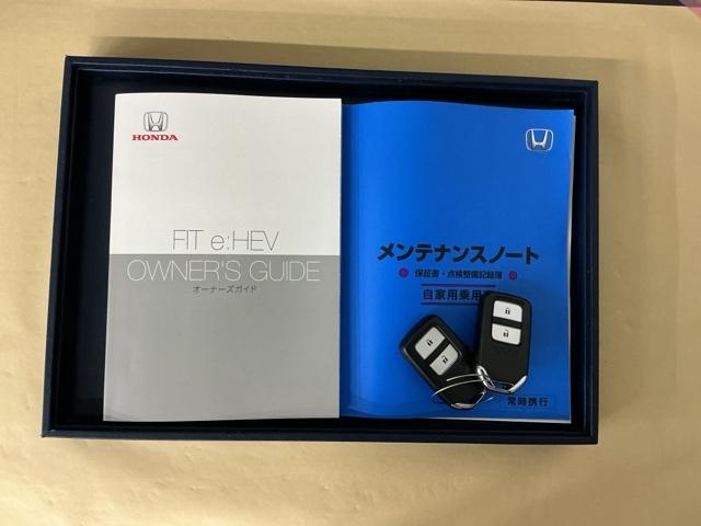 フィット e:HEVホーム ナビ Rカメラ ブルートゥース フルセグ 前後誤発進抑制機能 クリソナ 助手席エアバッグ 運転席エアバッグ アイドリングストップ LEDライト USB接続 バックカメラ ABS サイドエアバッグ(26枚目)