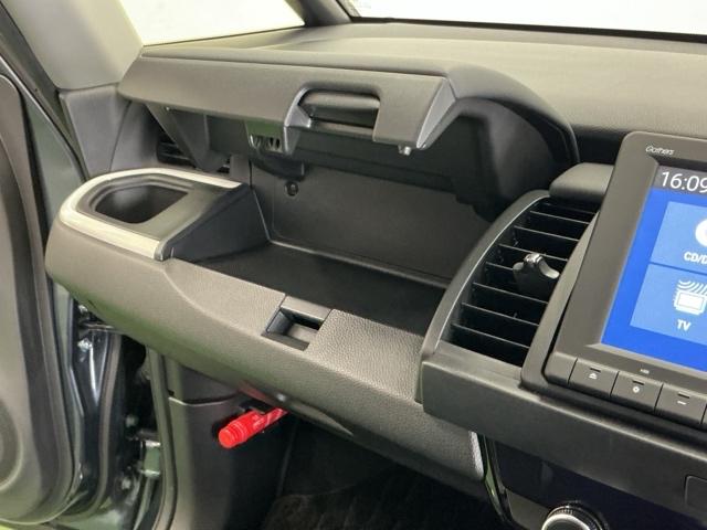 フィット e:HEVホーム ナビ Rカメラ ブルートゥース フルセグ 前後誤発進抑制機能 クリソナ 助手席エアバッグ 運転席エアバッグ アイドリングストップ LEDライト USB接続 バックカメラ ABS サイドエアバッグ(55枚目)