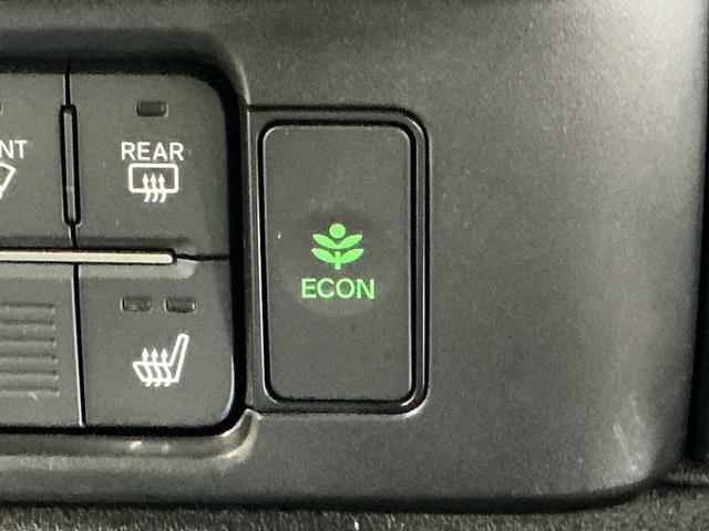 N-BOXカスタム ベースグレード ドラレコ ナビ Rカメラ ブルートゥース USB接続 CMBS Dレコ ベンチシート オートエアコン スマートキ LED 盗難防止装置 クルコン ETC バックカメラ フルセグTV パワーステアリング(28枚目)