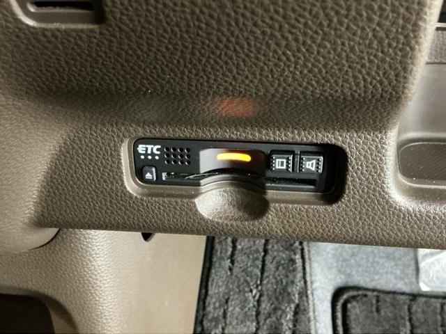 N-WGN Lホンダセンシング ナビ Rカメラ ブルートゥース フルセグ ETC装備 Bモニタ 誤発進抑制 LEDランプ シートヒータ オートライト DVD 横滑り防止機能 USBポート パーキングセンサー セキュリティアラーム(13枚目)