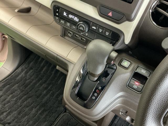 N-WGN Lホンダセンシング ナビ Rカメラ ブルートゥース フルセグ ETC装備 Bモニタ 誤発進抑制 LEDランプ シートヒータ オートライト DVD 横滑り防止機能 USBポート パーキングセンサー セキュリティアラーム(17枚目)