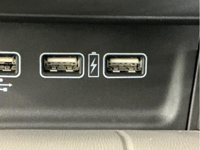 N-WGN Lホンダセンシング ナビ Rカメラ ブルートゥース フルセグ ETC装備 Bモニタ 誤発進抑制 LEDランプ シートヒータ オートライト DVD 横滑り防止機能 USBポート パーキングセンサー セキュリティアラーム(20枚目)