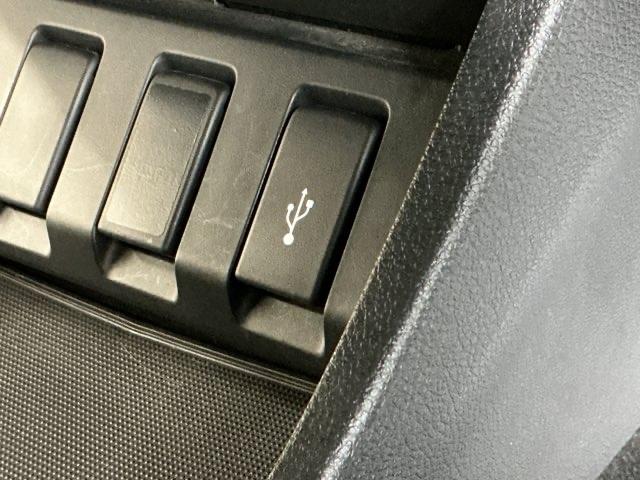 ヴェゼル X・ホンダセンシング ナビ Rカメラ ブルートゥース フルセグTV Wエアバッグ 盗難防止 アクティブクルーズコントロール オートエアコン LEDランプ 衝突軽減ブレ-キ パワステ 整備記録簿 カーテンエアバック ABS(18枚目)