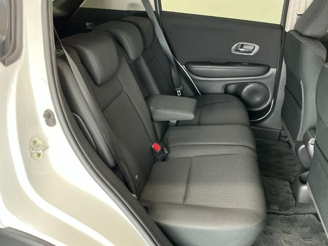 ヴェゼル X・ホンダセンシング ナビ Rカメラ ブルートゥース フルセグTV Wエアバッグ 盗難防止 アクティブクルーズコントロール オートエアコン LEDランプ 衝突軽減ブレ-キ パワステ 整備記録簿 カーテンエアバック ABS(20枚目)