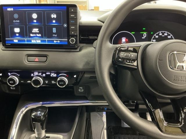 ヴェゼル e:HEVX ドラレコ ナビ Rカメラ ブルートゥース ソナー クルコン エアコン シ-トヒ-タ- スマキー VSA LEDライト ETC車載器 DVD エアバッグ ABS 地デジTV キーレスエントリー(3枚目)