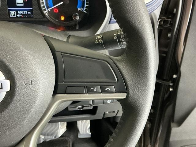 デイズ ハイウェイスターＸ　ナビ　Ｒカメラ　ブルートゥース　ＣＤ　ＥＴＣ　ＤＶＤ再生可能　フロントベンチシート　横滑り防止　全周囲カメラ　ＬＥＤ　イモビライザー　インテリジェントキー　アイドリングストップ　オートエアコン　記録簿（40枚目）