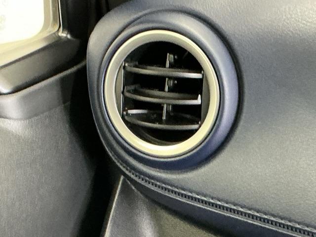 デイズ ハイウェイスターＸ　ナビ　Ｒカメラ　ブルートゥース　ＣＤ　ＥＴＣ　ＤＶＤ再生可能　フロントベンチシート　横滑り防止　全周囲カメラ　ＬＥＤ　イモビライザー　インテリジェントキー　アイドリングストップ　オートエアコン　記録簿（45枚目）