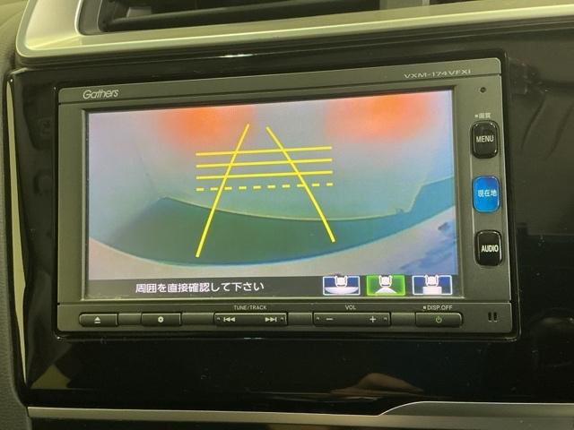 フィットハイブリッド Fパッケージコンフォートエディション ナビ Rカメラ ブルートゥース フルセグTV 地デジフルセグ セキュリティアラーム リアカメラ ETC車載器 エアコン スマートキー アイドリングストップ キーレス 前席シートヒーター ABS(12枚目)
