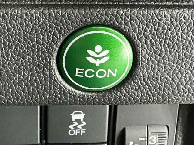 フィットハイブリッド Fパッケージコンフォートエディション ナビ Rカメラ ブルートゥース フルセグTV 地デジフルセグ セキュリティアラーム リアカメラ ETC車載器 エアコン スマートキー アイドリングストップ キーレス 前席シートヒーター ABS(22枚目)