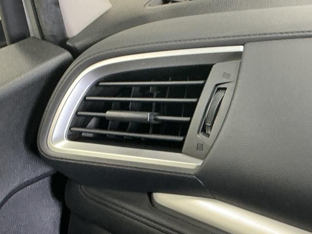 フィットハイブリッド Fパッケージコンフォートエディション ナビ Rカメラ ブルートゥース フルセグTV 地デジフルセグ セキュリティアラーム リアカメラ ETC車載器 エアコン スマートキー アイドリングストップ キーレス 前席シートヒーター ABS(45枚目)