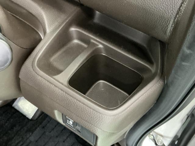 Ｎ－ＢＯＸ Ｌ　ナビ　Ｒカメラ　ブルートゥース　フルセグ　衝突回避支援ブレーキ　Ｉ－ＳＴＯＰ　クリソナ　ＰＷ　パワステ　Ｓヒーター　スマ－トキ－　Ｂカメ　地デジＴＶ　横滑り防止　整備記録簿　ＬＥＤライト　エアコン付き（17枚目）