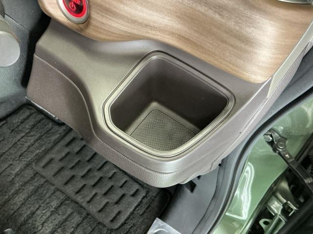 フリードハイブリッド ハイブリッド・Ｇ　ドラレコ　ナビ　Ｒカメラ　ブルートゥース　両電動ドア　クルコン　スマキー　パワーステアリング　ＬＥＤライト　フルセグＴＶ　ＥＴＣ付　フルオートエアコン　Ｂカメラ　盗難防止システム　シートＨ　キーフリー（19枚目）