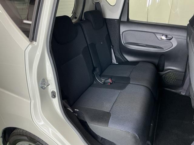 �t���b�g�ȏ��ƕG���⓪��X�y�[�X�ȂǏ\���ȍL��������܂�