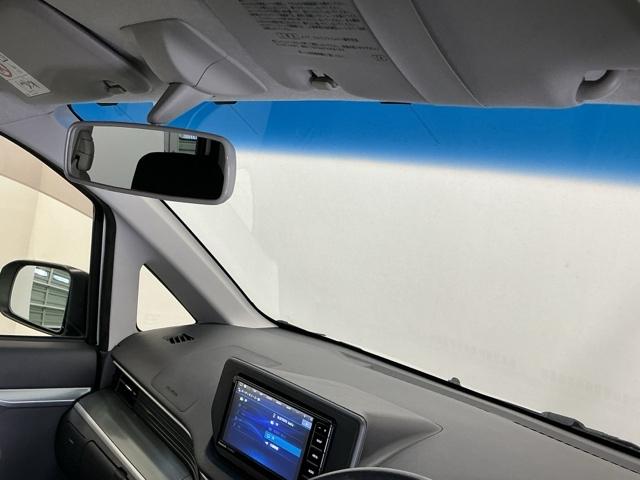 �n�[�t�V�F�C�h�t�����g�E�C���h�E�y�e�K���X��[�̐F�������z�𑕔����Ă��܂��B�L���t�����g�K���X�Ŏ��E���m�ۂ���ῂ������y���A�L�Ɩ����ł͂����Ԃ�Ⴂ�܂���