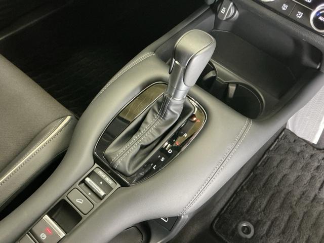 ���i�����犊�炩�ɉ������閳�i�K�ϑ��̂b�u�s�̓X�g�b�v���S�[�̑����X�̒������K�ł�