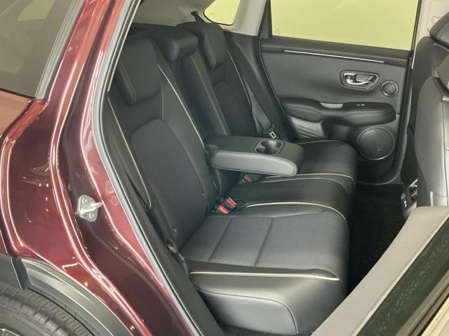 �t���b�g�ȏ��ƕG���⓪��X�y�[�X�ȂǏ\���ȍL��������܂�