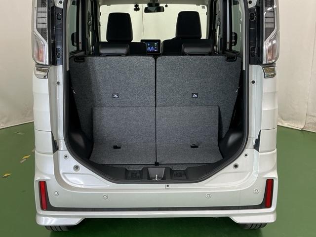 スペーシアカスタム ハイブリッドＸＳ　ドラレコ　ナビ　Ｒカメラ　ブルートゥース　Ｗ電動ドア　クリアランスソナ　スマートキー・プッシュスタート　地デジチューナー　ＤＶＤプレーヤー　ＶＳＡ　シ－トヒ－タ－　助手席エアバッグ　運転席エアバッグ（28枚目）