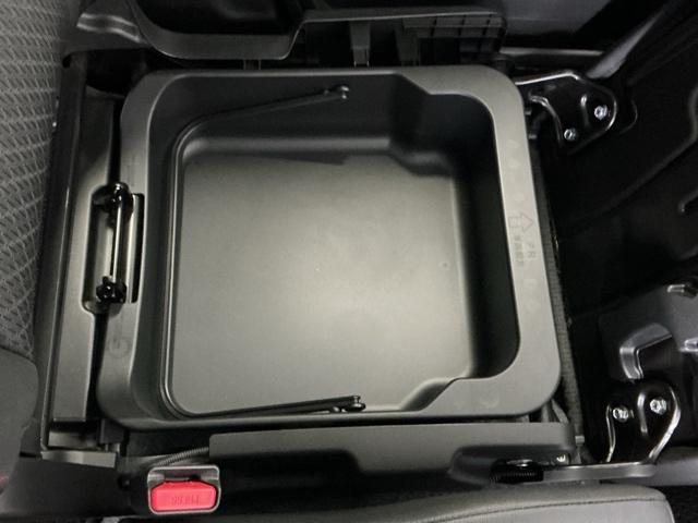 スペーシアカスタム ハイブリッドＸＳ　ドラレコ　ナビ　Ｒカメラ　ブルートゥース　Ｗ電動ドア　クリアランスソナ　スマートキー・プッシュスタート　地デジチューナー　ＤＶＤプレーヤー　ＶＳＡ　シ－トヒ－タ－　助手席エアバッグ　運転席エアバッグ（51枚目）