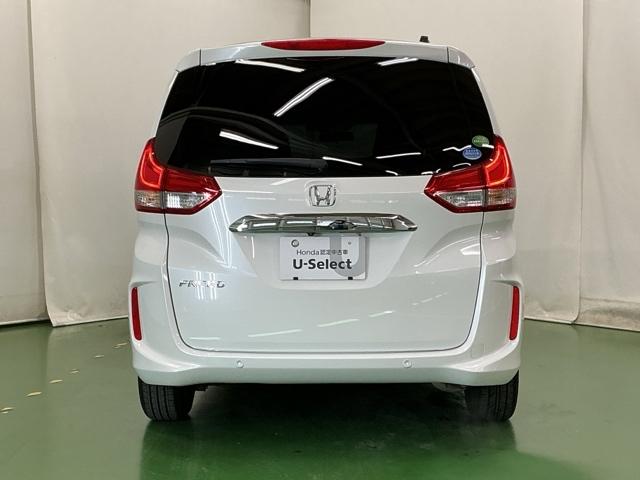 フリード Ｇ・ホンダセンシング　ドラレコ　ナビ　Ｒカメラ　ブルートゥース　スマートキーＰスタート　ＵＳＢ入力　盗難防止システム　横滑防止装置　ＬＥＤランプ　記録簿　リアカメ　クルコン　Ｄレコ　パワーウインド　ウォークスルー　エアコン（9枚目）