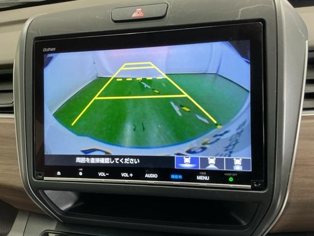 フリード Ｇ・ホンダセンシング　ドラレコ　ナビ　Ｒカメラ　ブルートゥース　スマートキーＰスタート　ＵＳＢ入力　盗難防止システム　横滑防止装置　ＬＥＤランプ　記録簿　リアカメ　クルコン　Ｄレコ　パワーウインド　ウォークスルー　エアコン（12枚目）