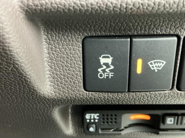 フリード Ｇ・ホンダセンシング　ドラレコ　ナビ　Ｒカメラ　ブルートゥース　スマートキーＰスタート　ＵＳＢ入力　盗難防止システム　横滑防止装置　ＬＥＤランプ　記録簿　リアカメ　クルコン　Ｄレコ　パワーウインド　ウォークスルー　エアコン（27枚目）