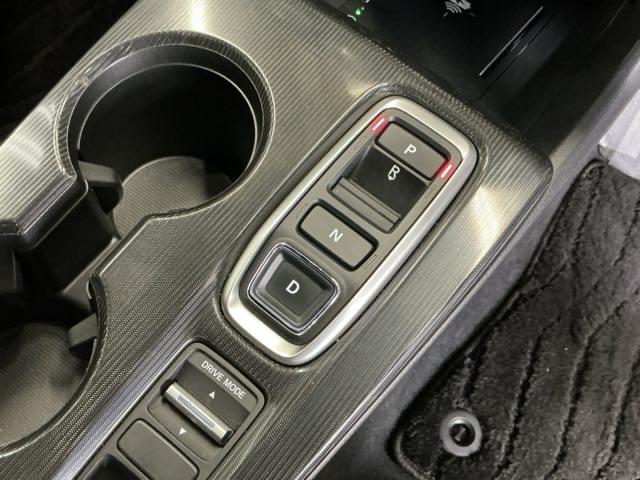 �`�s�Z���N�g���o�[�̑���Ɏw��ő��삷��G���N�g���b�N�M�A�Z���N�^�[���̗p�B�X�}�[�g�ȑ��삪�y���߂܂�